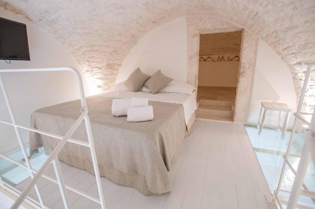Sant Oronzo Palace Ostuni Luaran gambar