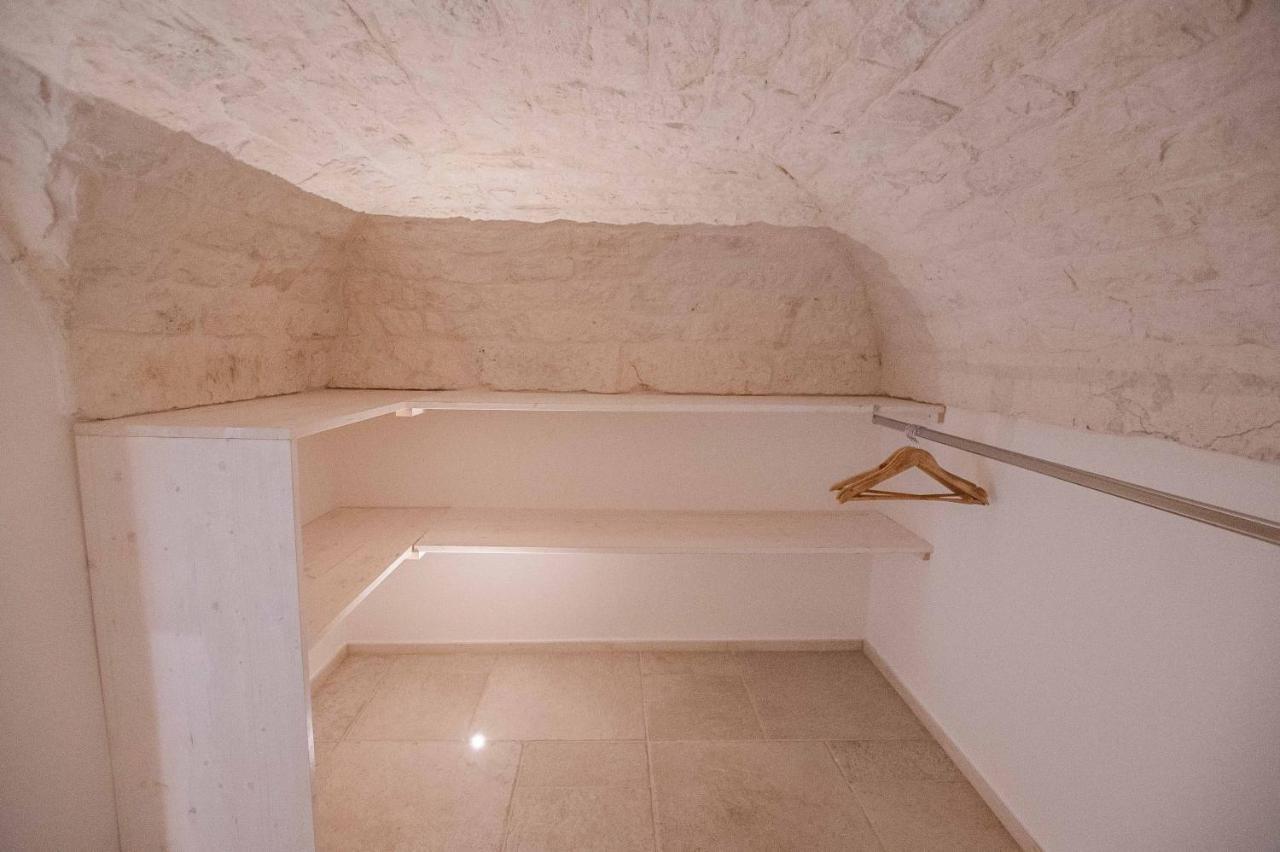 Sant Oronzo Palace Ostuni Luaran gambar
