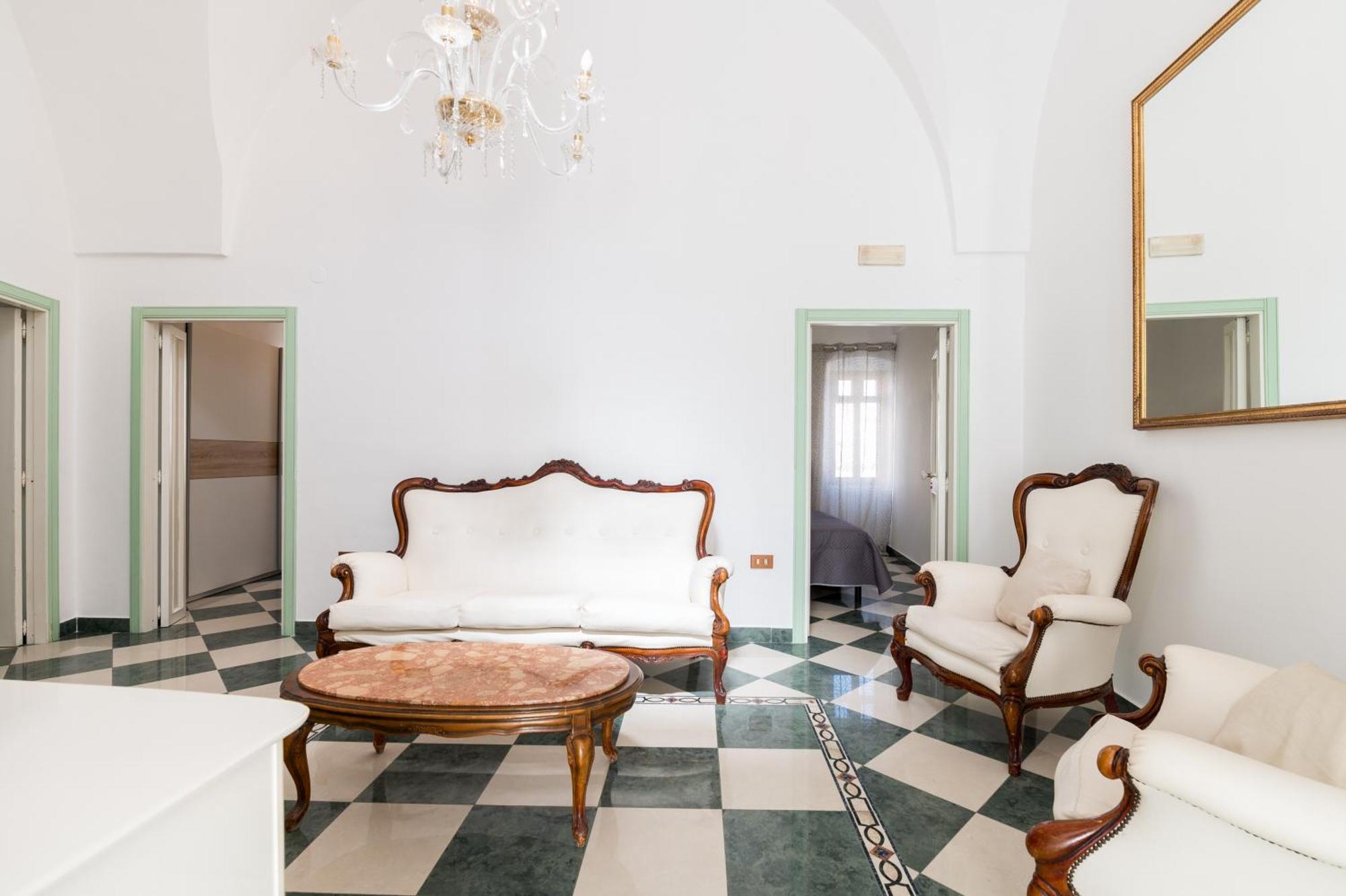 Sant Oronzo Palace Ostuni Luaran gambar